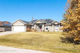 559 Mimosa St SW, Palm Bay, FL 32907 - Photo 4