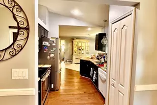 823 Hunters Creek Dr, Melbourne, FL 32904 - Photo 6