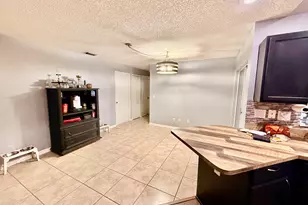 823 Hunters Creek Dr, Melbourne, FL 32904 - Photo 6