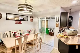 823 Hunters Creek Dr, Melbourne, FL 32904 - Photo 4