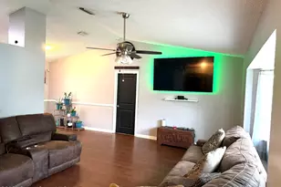 823 Hunters Creek Dr, Melbourne, FL 32904 - Photo 10