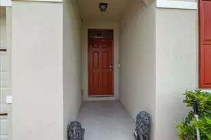 319 Moray Dr SW, Palm Bay, FL 32908 - Photo 4