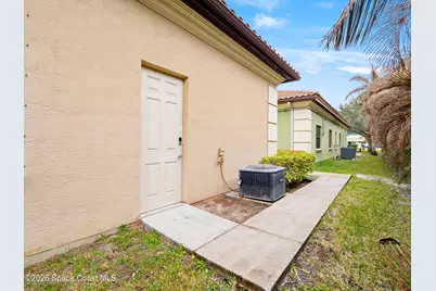 336 N Babcock St Street #104, Melbourne, FL 32935 - Photo 4