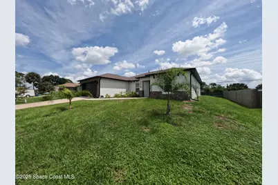 259 Wilton Avenue SW, Palm Bay, FL 32908 - Photo 6