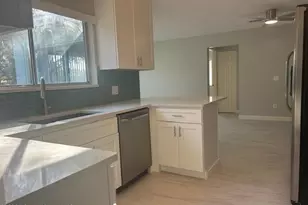 991 Hooper Ave NE, Palm Bay, FL 32905 - Photo 4