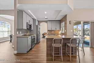 1323 Beche St SE, Palm Bay, FL 32909 - Photo 4