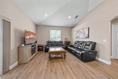 1323 Beche Street SE, Palm Bay, FL 32909 - Photo 10