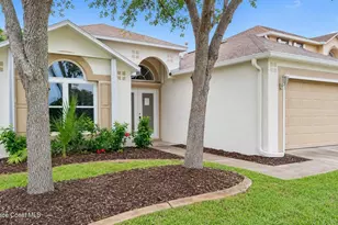 2235 Myla Ln, Melbourne, FL 32935 - Photo 2