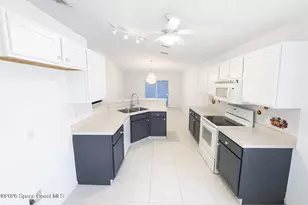 2235 Myla Ln, Melbourne, FL 32935 - Photo 4