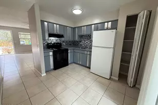 324 Bay Ave, Cocoa, FL 32922 - Photo 2