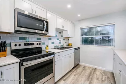 7605 Ridgewood Avenue #14, Cape Canaveral, FL 32920 - Photo 6