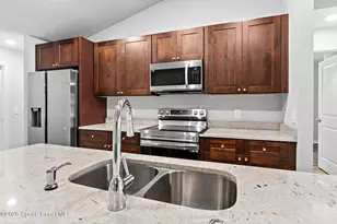 515 Vin Rose Cir SE, Palm Bay, FL 32909 - Photo 24