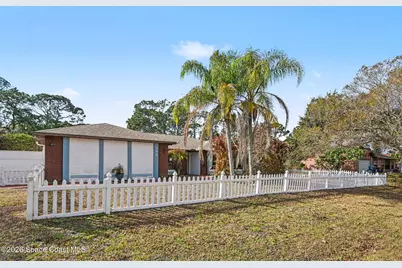 796 Emerson Drive NE, Melbourne, FL 32907 - Photo 2