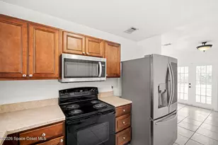 983 Tacaro Ave SE, Palm Bay, FL 32909 - Photo 6