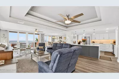 8472 Ridgewood Avenue #304, Cape Canaveral, FL 32920 - Photo 6