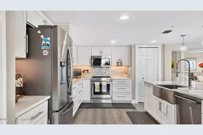 8472 Ridgewood Avenue #304, Cape Canaveral, FL 32920 - Photo 16