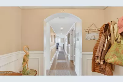 8472 Ridgewood Avenue #304, Cape Canaveral, FL 32920 - Photo 4