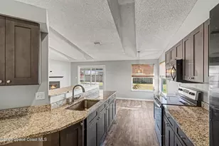 648 Munich St NW, Palm Bay, FL 32907 - Photo 12