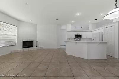 652 Sheridan Woods Drive, Melbourne, FL 32904 - Photo 12