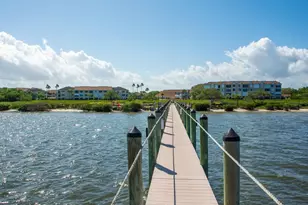 6240 E Mirror Lake Dr, Sebastian, FL 32958 - Photo 22