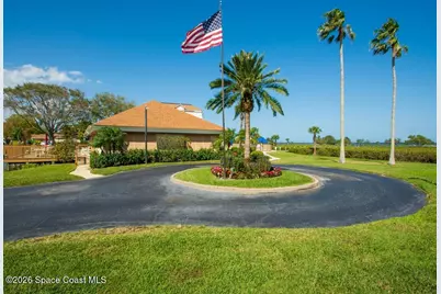 6240 E Mirror Lake Drive #201, Sebastian, FL 32958 - Photo 12