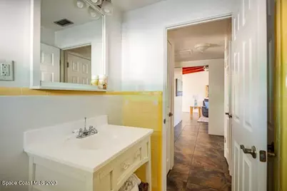 325 Pine Tree Drive, Indialantic, FL 32903 - Photo 10