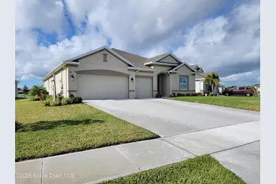 8481 Laguna Circle, Micco, FL 32976 - Photo 2
