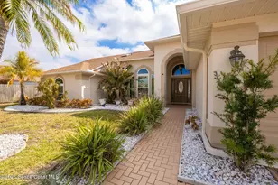 2031 Blue Heron Dr, Melbourne, FL 32940 - Photo 2