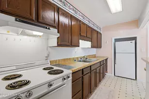 302 Lincoln Ave, Cape Canaveral, FL 32920 - Photo 10