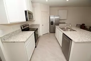 185 Bubbling Ln NW, Palm Bay, FL 32907 - Photo 4