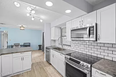 2545 Raintree Lake Circle, Merritt Island, FL 32953 - Photo 10