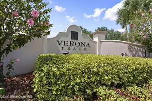 9945 E Villa Circle E, Vero Beach, FL 32966 - Photo 1