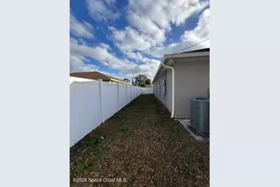 591 Australian Road NW, Palm Bay, FL 32907 - Photo 26