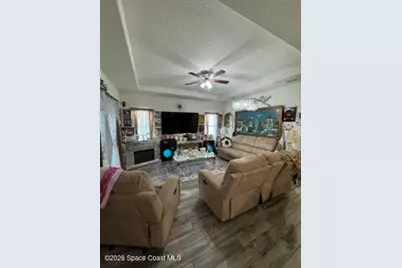 591 Australian Road NW, Palm Bay, FL 32907 - Photo 10