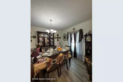 591 Australian Road NW, Palm Bay, FL 32907 - Photo 8