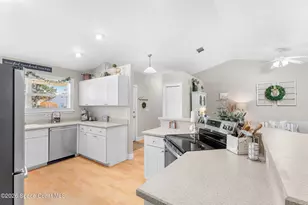 449 Gilbert Dr NE, Palm Bay, FL 32907 - Photo 16