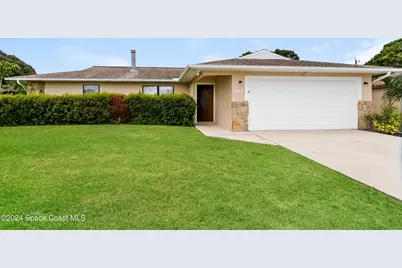 350 NE Genesee Avenue, Port Saint Lucie, FL 34983 - Photo 1