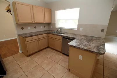 737 Kempten Street NW, Palm Bay, FL 32907 - Photo 10