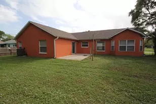 737 Kempten St NW, Palm Bay, FL 32907 - Photo 20