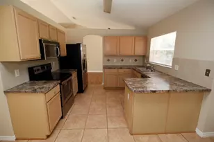 737 Kempten St NW, Palm Bay, FL 32907 - Photo 8