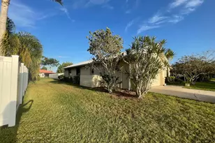 309 Bardmoor Ln, Melbourne, FL 32940 - Photo 36