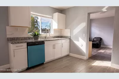 614 S Georgia Avenue, Cocoa, FL 32922 - Photo 8