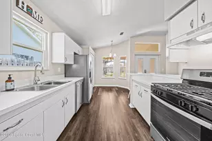 7217 Hammock Lakes Dr, Melbourne, FL 32940 - Photo 14