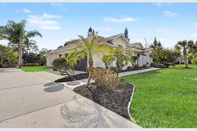 560 Fiedler Street NE, Palm Bay, FL 32907 - Photo 2