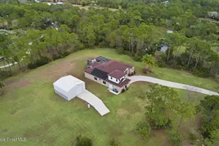 1870 Cypress Lake Dr, Grant-Valkaria, FL 32949 - Photo 4