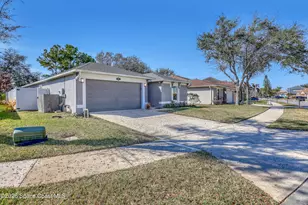 3967 Four Lakes Dr, Melbourne, FL 32940 - Photo 2