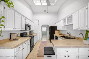 25 Greenwood Ln, Cocoa Beach, FL 32931 - Photo 10