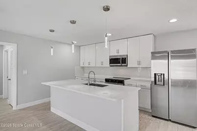 2415 S Fairway Drive, Melbourne, FL 32901 - Photo 6