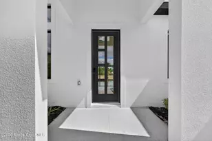 1482 Hayworth Cir NW, Palm Bay, FL 32907 - Photo 2