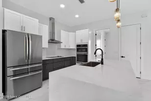 1482 Hayworth Cir NW, Palm Bay, FL 32907 - Photo 10